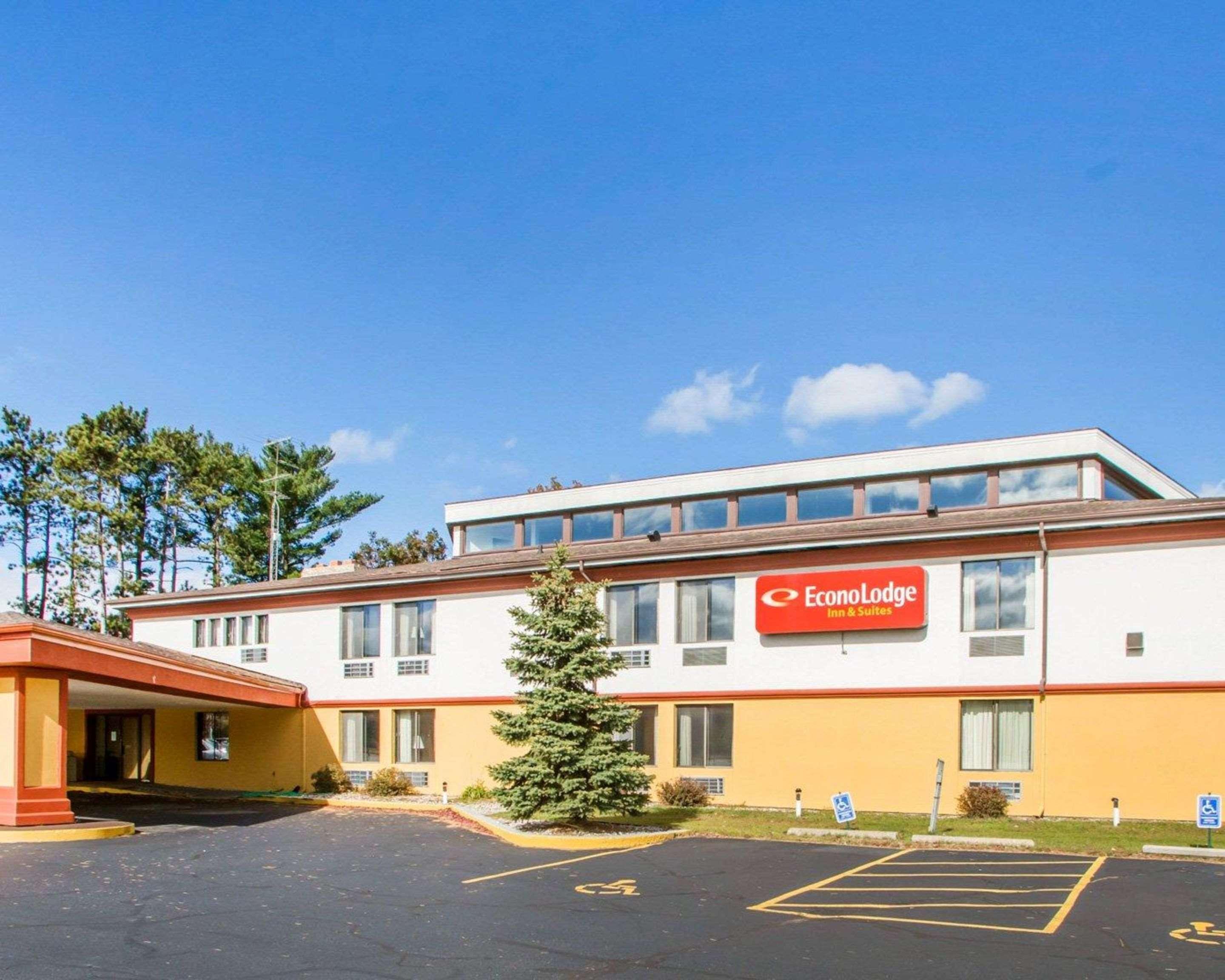 Econo Lodge Inn & Suites Stevens Point Esterno foto