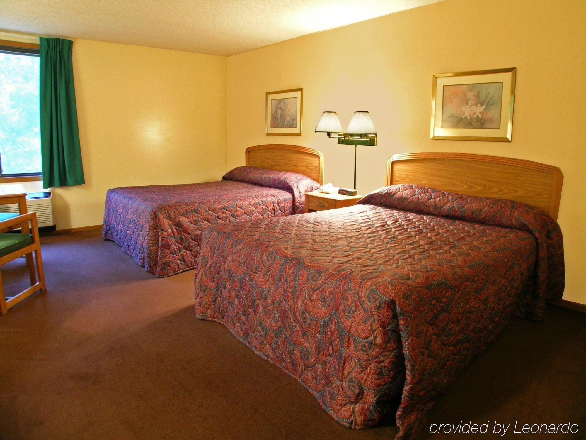 Econo Lodge Inn & Suites Stevens Point Esterno foto