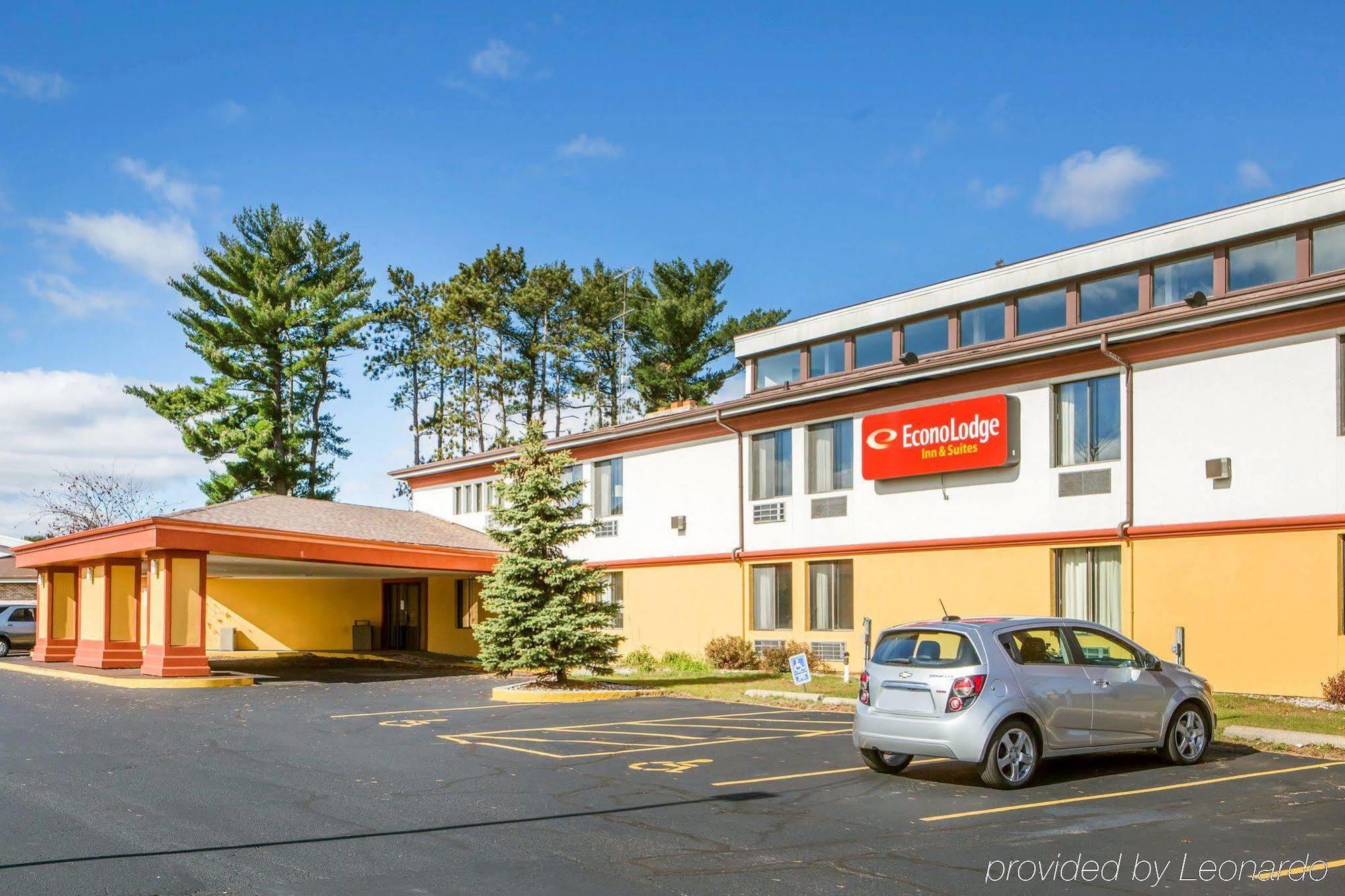 Econo Lodge Inn & Suites Stevens Point Esterno foto